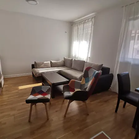 Sweet Apartment Near The City Centar With Garage Белград Екстериор снимка