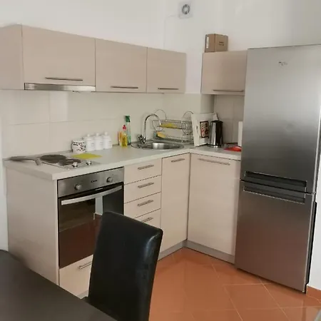 Sweet Apartment Near The City Centar With Garage Белград Екстериор снимка